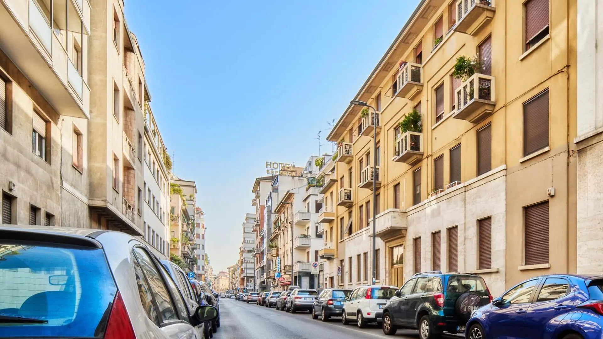 Wonderful Apartment Near Central Station - Daniele Case Vacanza ミラノ 0*,  イタリア